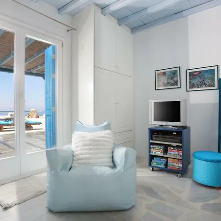 Celestia Ornos (Mykonos)